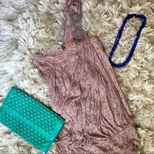 ✨Free People✨one shoulder embroidered tank